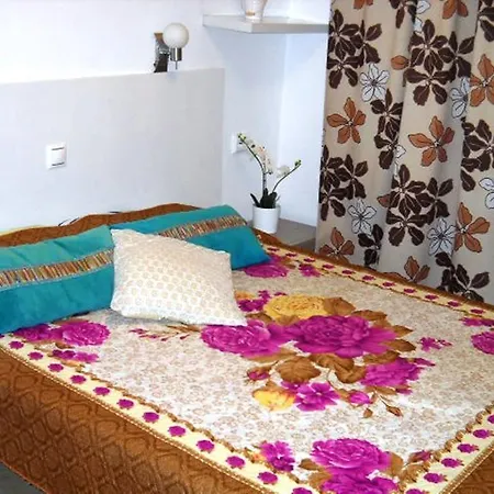 Playa Honda Apartment